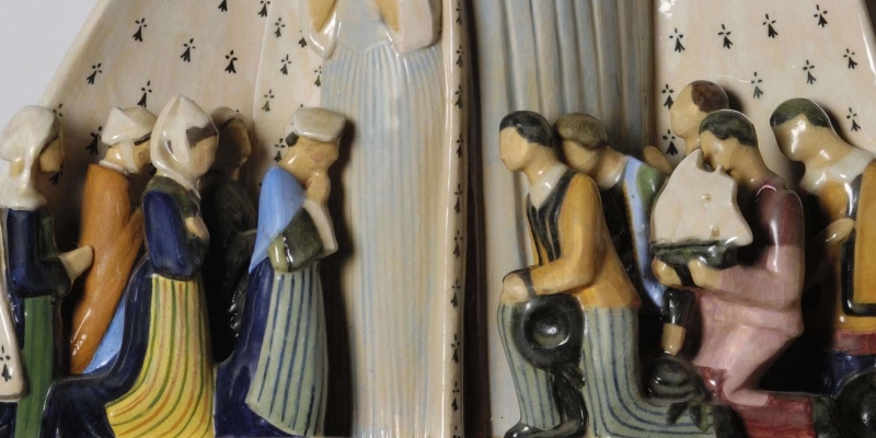 Sainte Anne et la Vierge, faience Henriot (détail), Quimper, v.1930