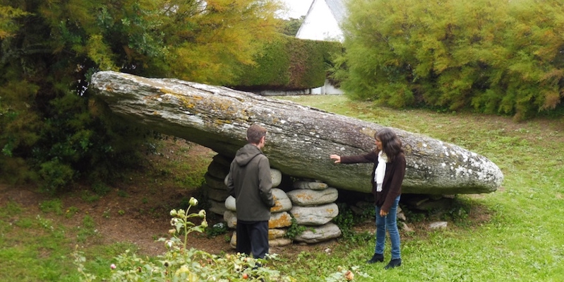 Menhir couché